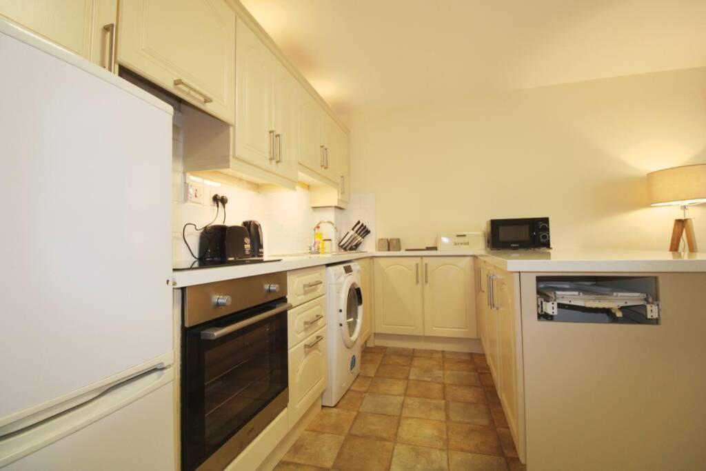 Large 3 Bed, Galway City Centre公寓 外观 照片