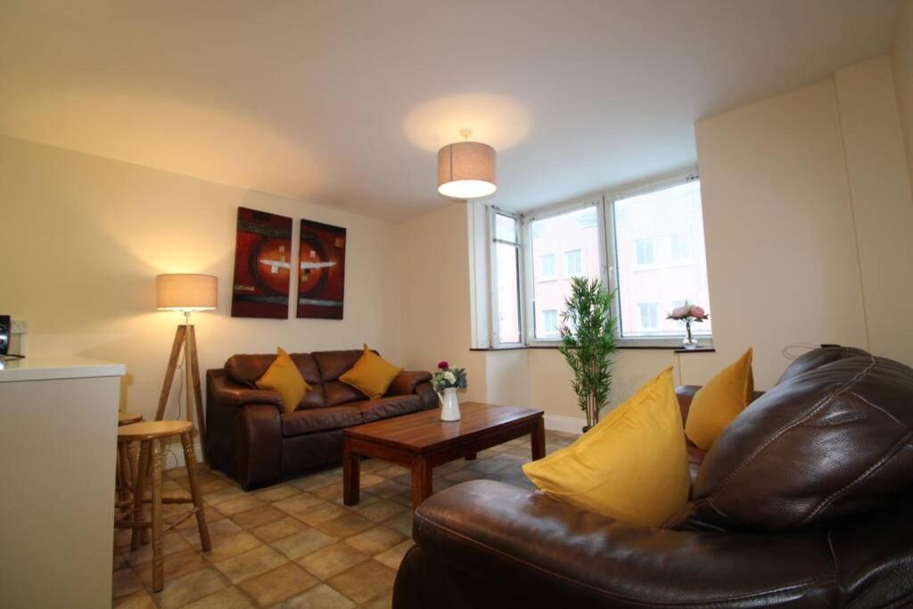 Large 3 Bed, Galway City Centre公寓 外观 照片